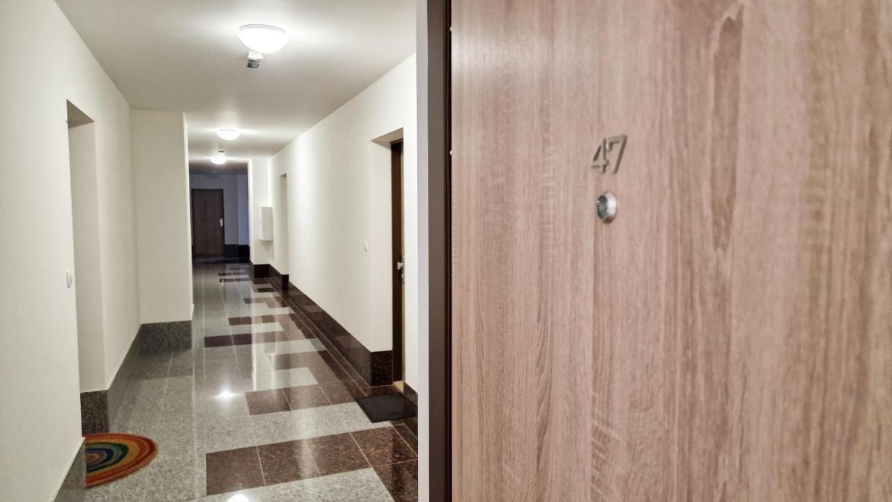 Luxo 2 Room Apartments By Bratislavatrip Екстериор снимка
